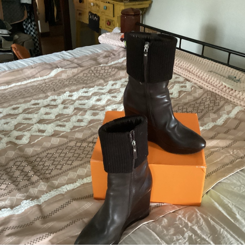 Super cute Louis Vuitton short boots with fur.  4 inch wedge heel. gOTTA GO
